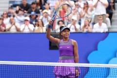 利物浦转会窗口新策略：一年规划蓄力备战曼联难模仿